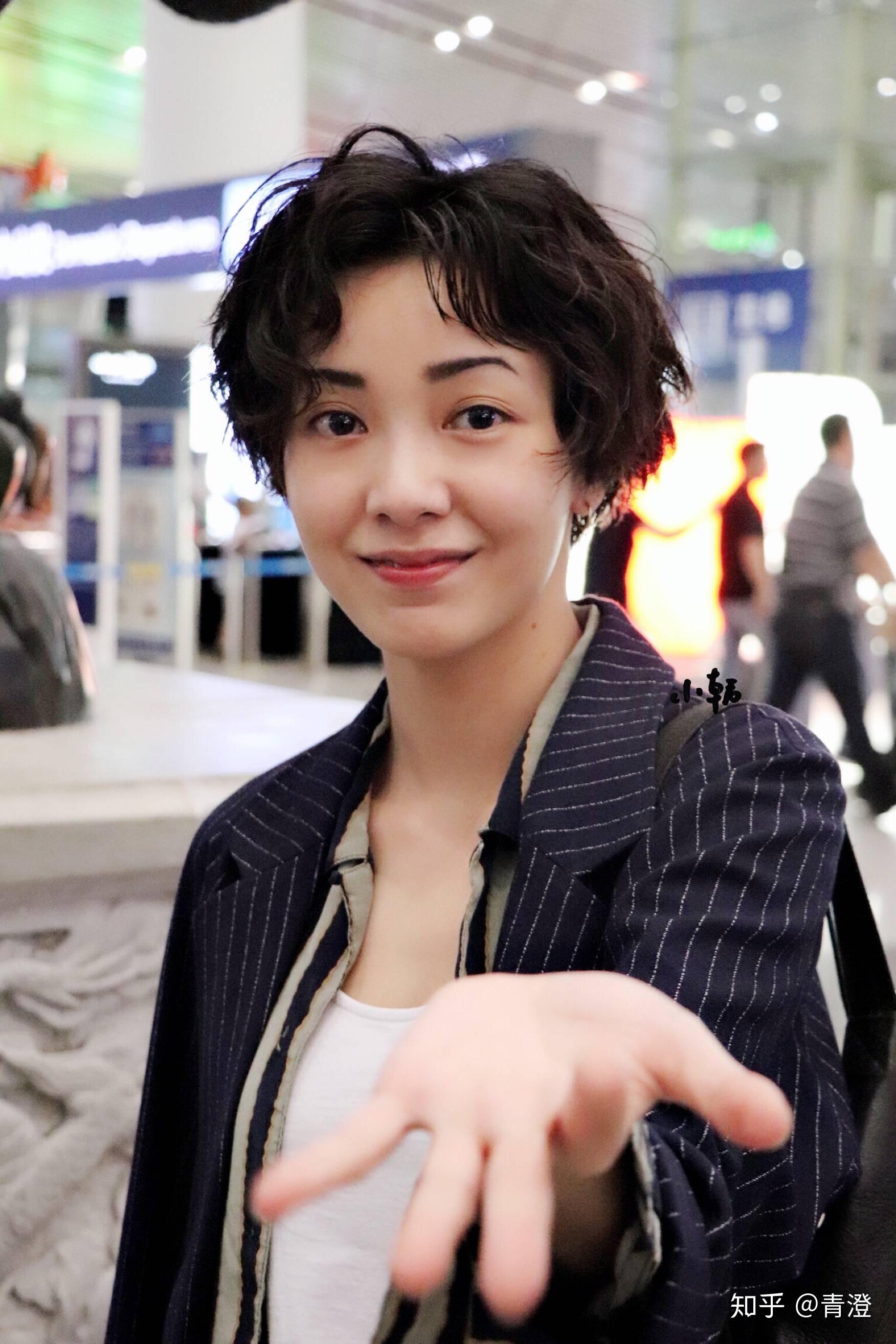 郭采洁最美的短发照片是哪一张? - 知乎