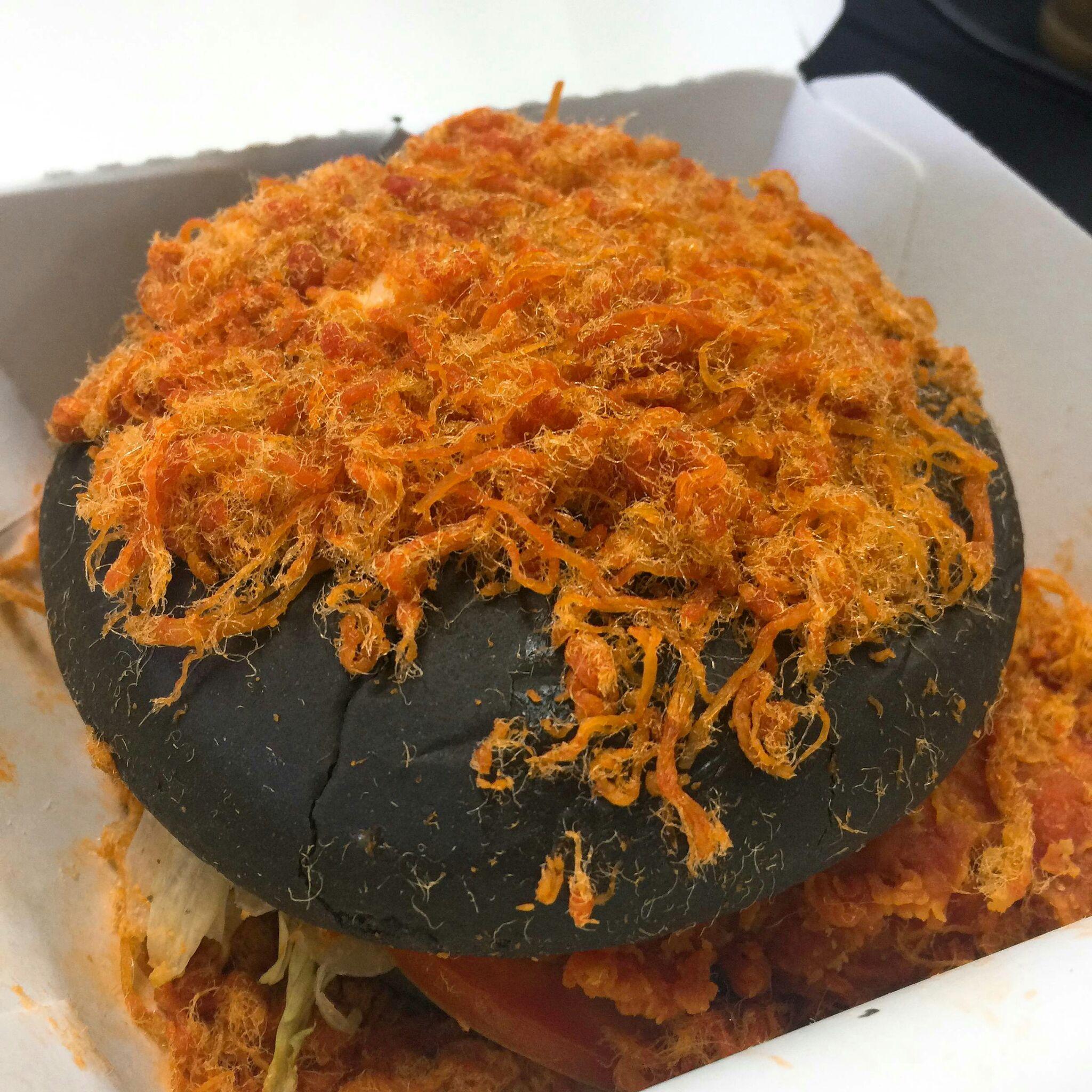 如何评论肯德基新款愤怒的汉堡长得也太奇怪了