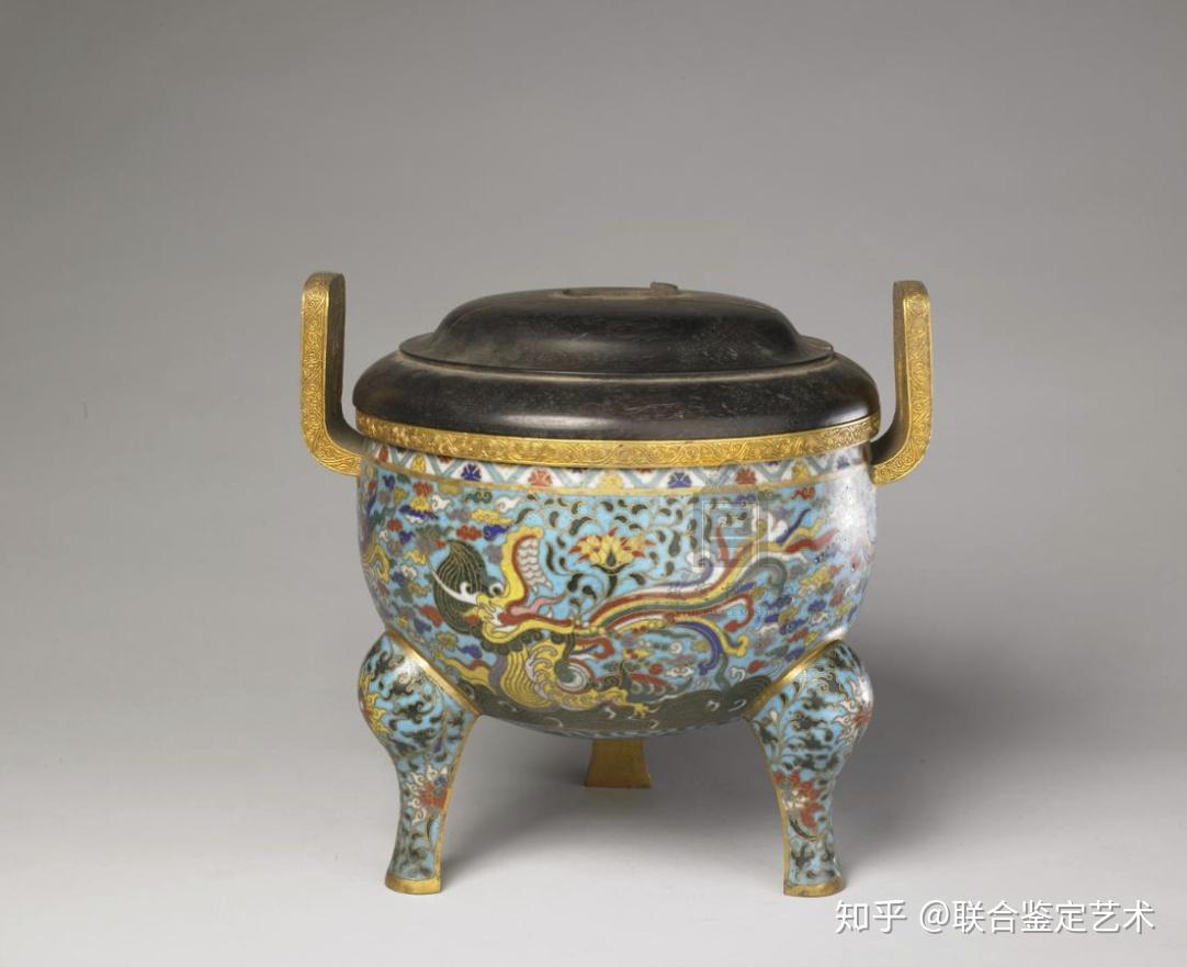 旧家蔵出『清 琺瑯彩纏枝蓮開窗塗金鏤空龍紋六方