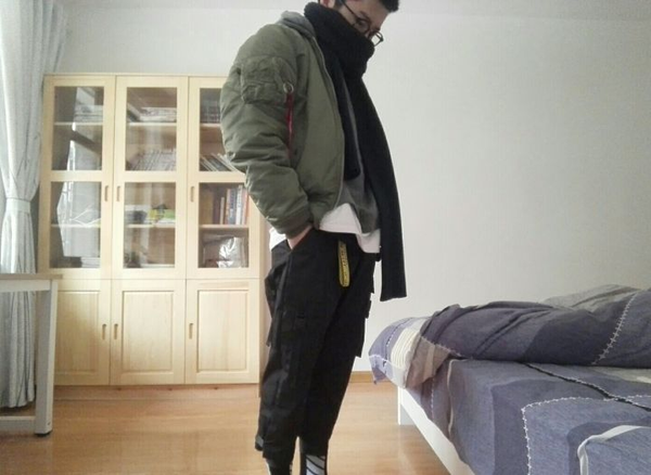 身高一米七,体重70kg,男,该怎么穿衣服啊?