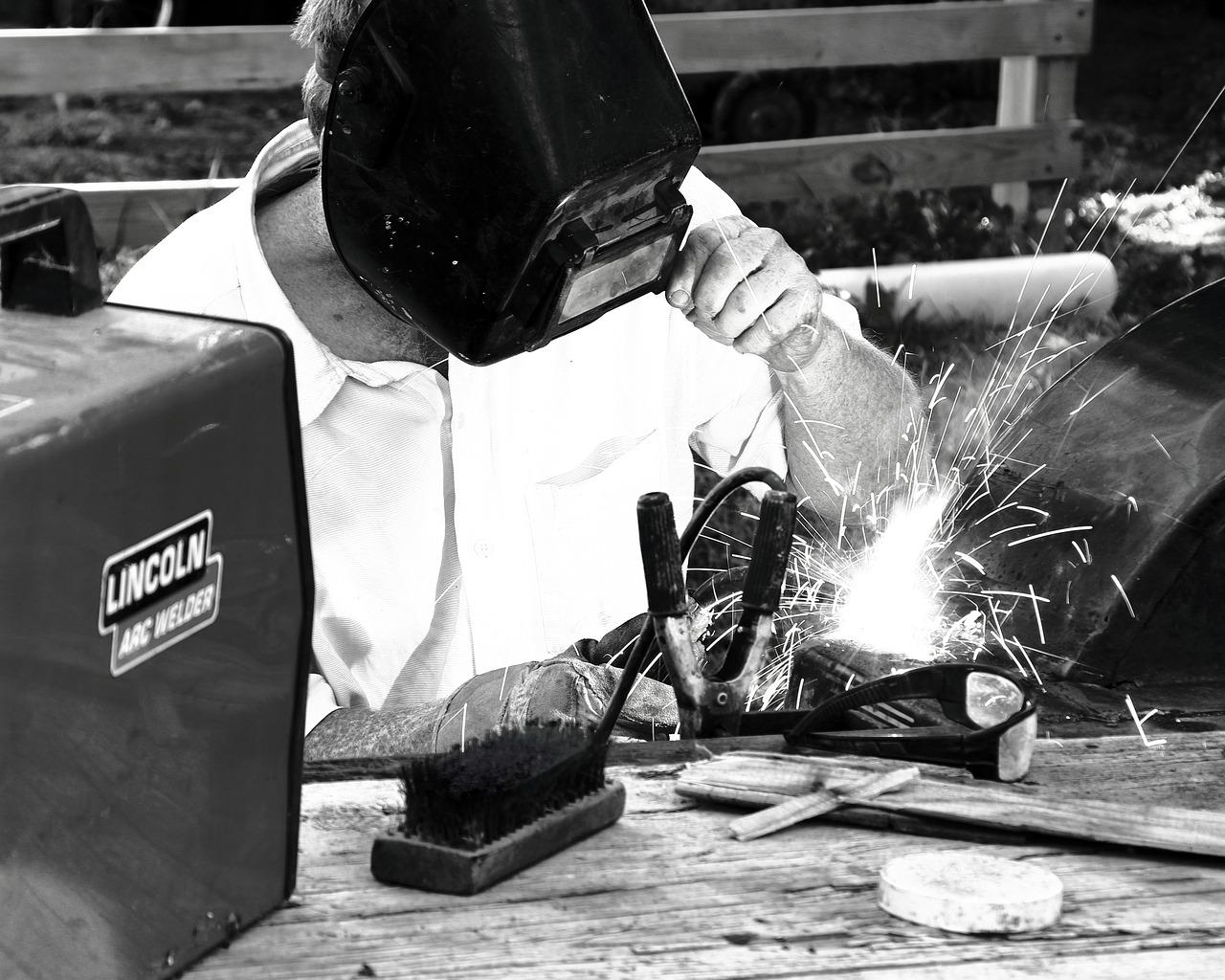 4. 氩气焊接技术