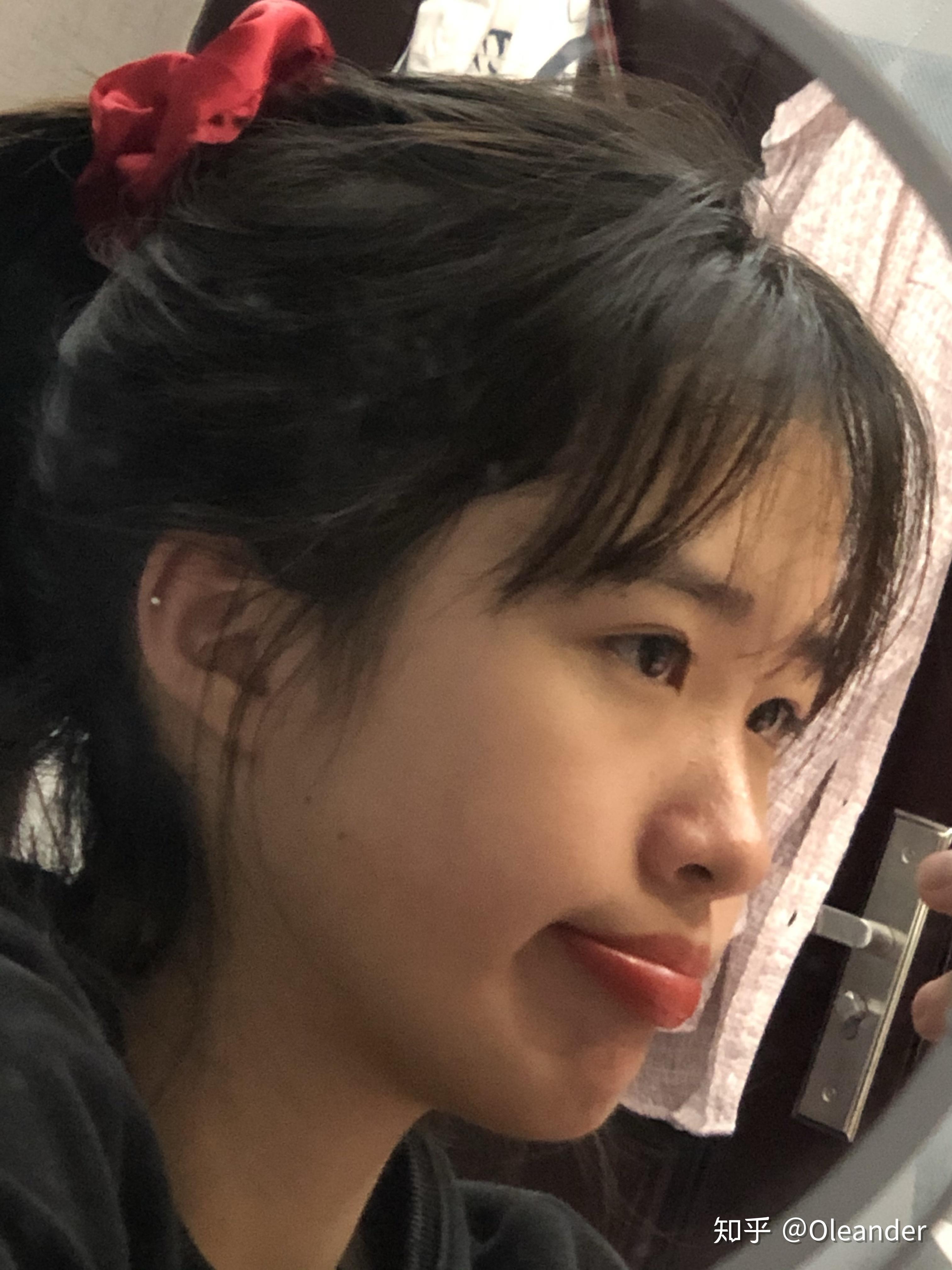 有没有塌鼻梁厚嘴唇还很好看的女生? - 知乎