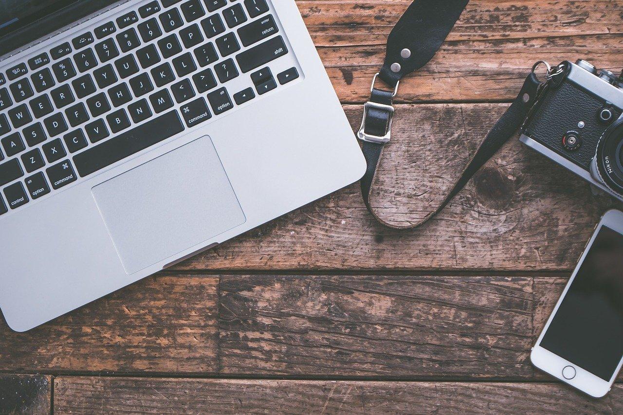 苹果4与电脑怎么连接