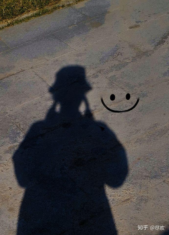有没有好看的女生影子图片? - 知乎