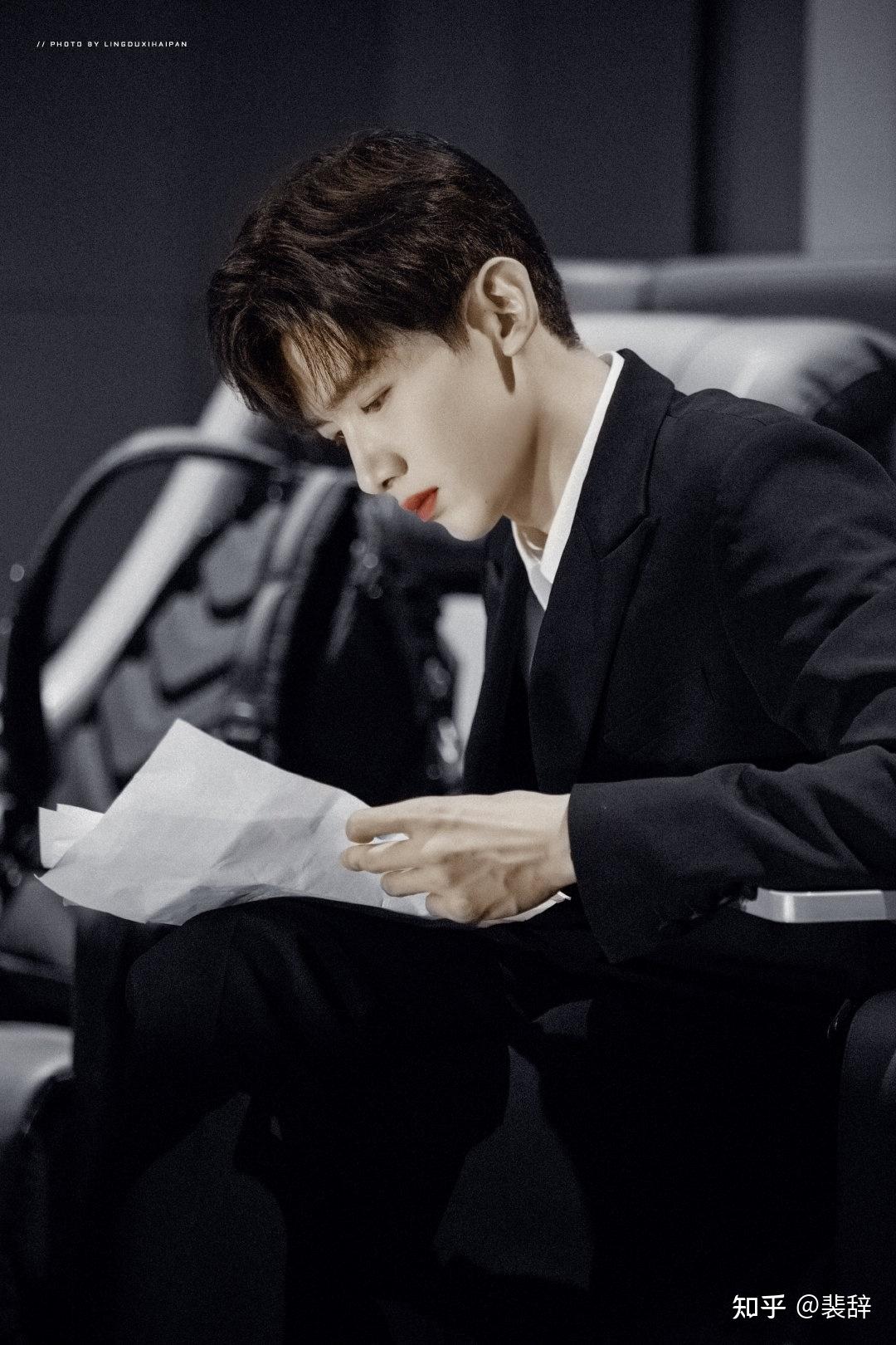 有没有白敬亭很惊艳的照片? - 知乎