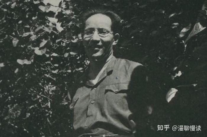 他是解放战争中牺牲的最高将领,毛主席曾亲点其为“元帅” - 知乎