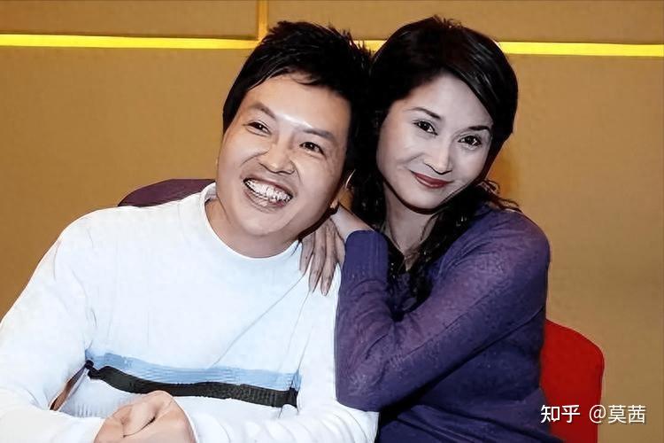 张钰一年侍候30位导演，后被联合封杀，成唯一受害人 - 知乎