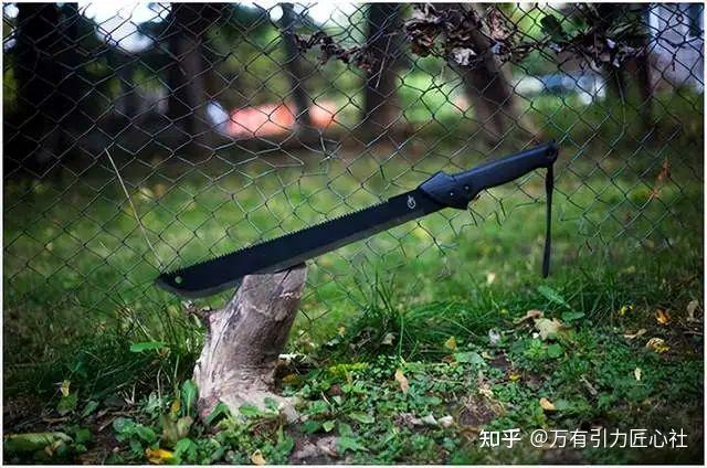 格伯短吻鳄户外砍刀综述 - 知乎