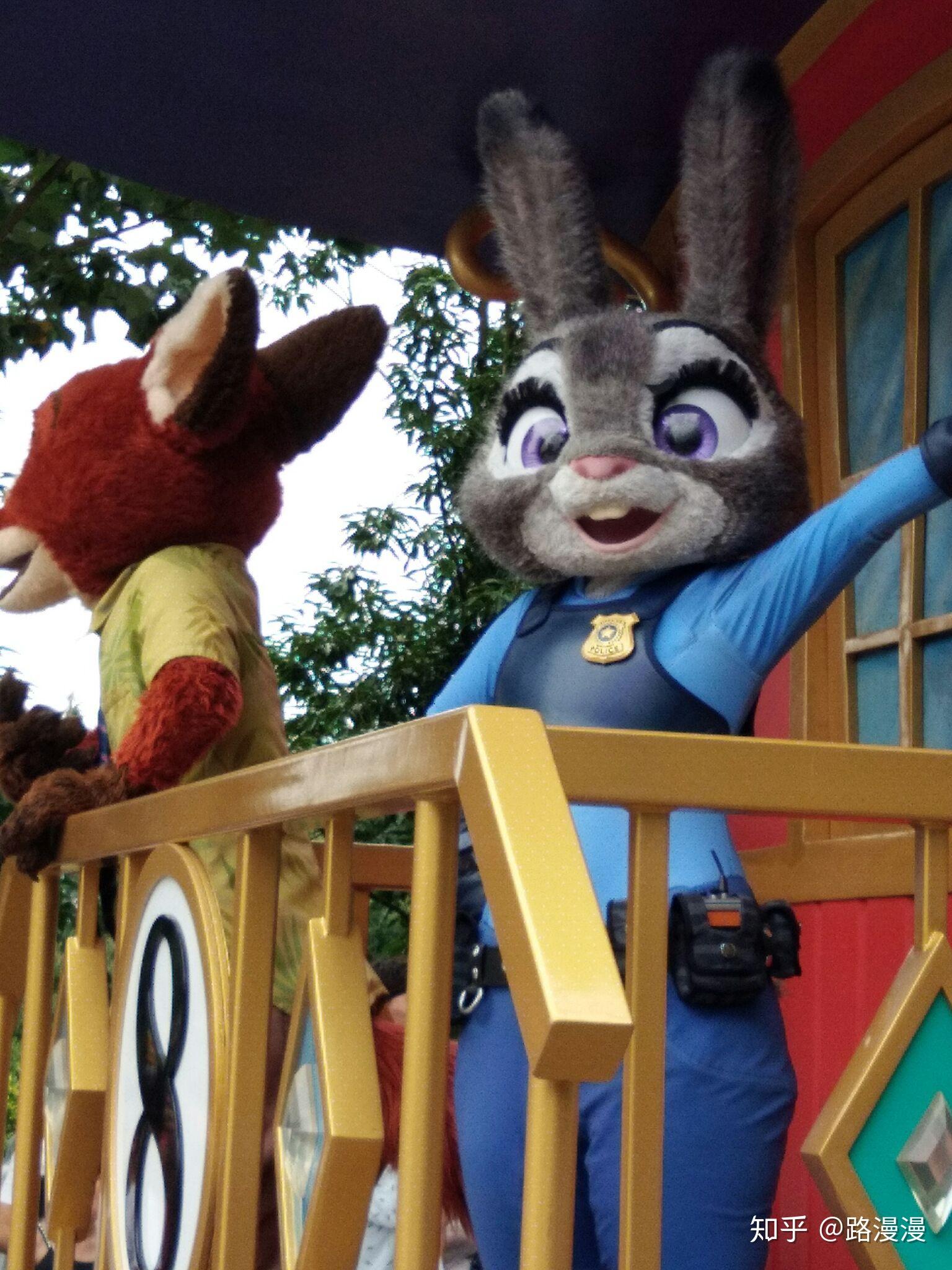 上海迪士尼乐园里面都有什么卡通人物啊? - 知乎