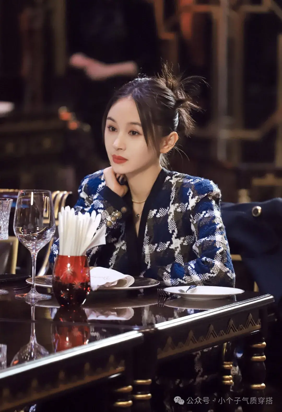 她身高159，被疑身高造假，却美成小个子天花板！ - 知乎