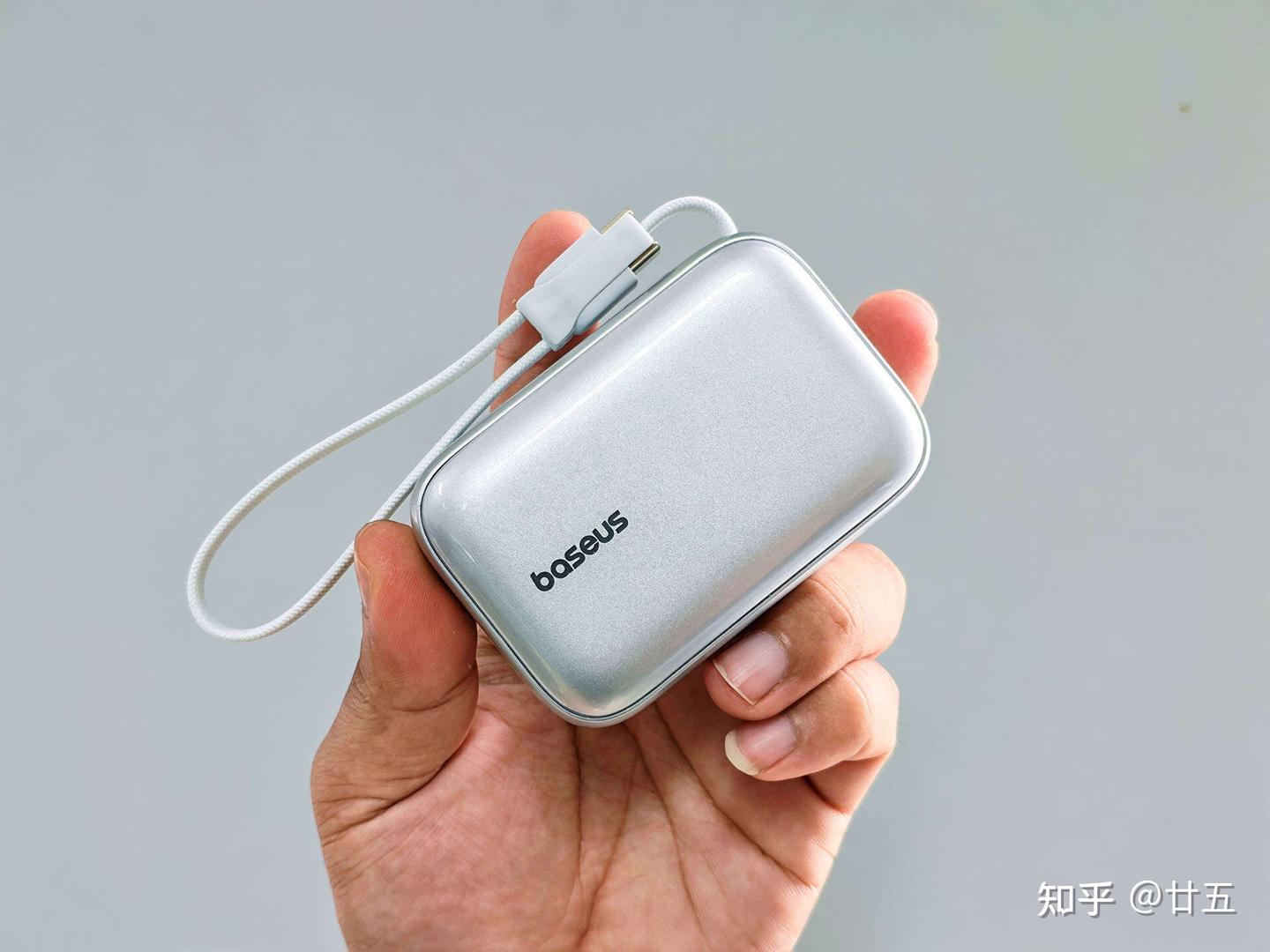纸巾大小的10000mAh,出门充电彻底零负担,倍思随身充深度体验