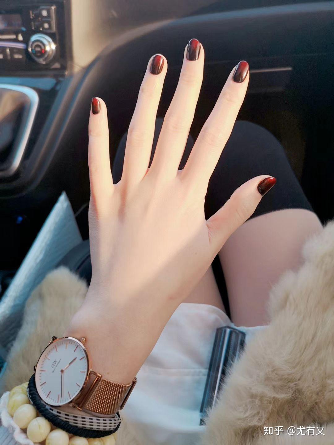 女生的手怎样变好看