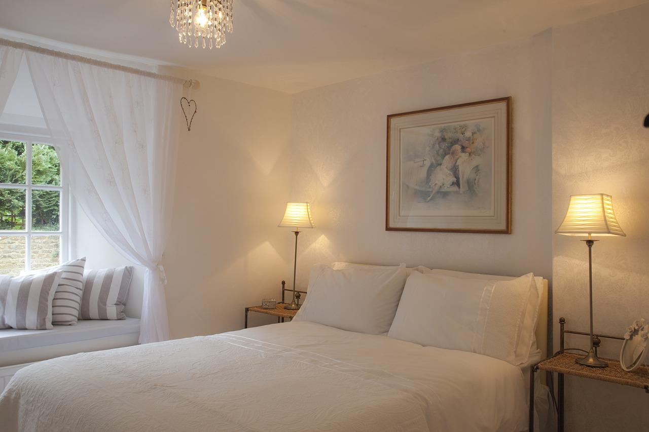 客厅买什么灯好呢