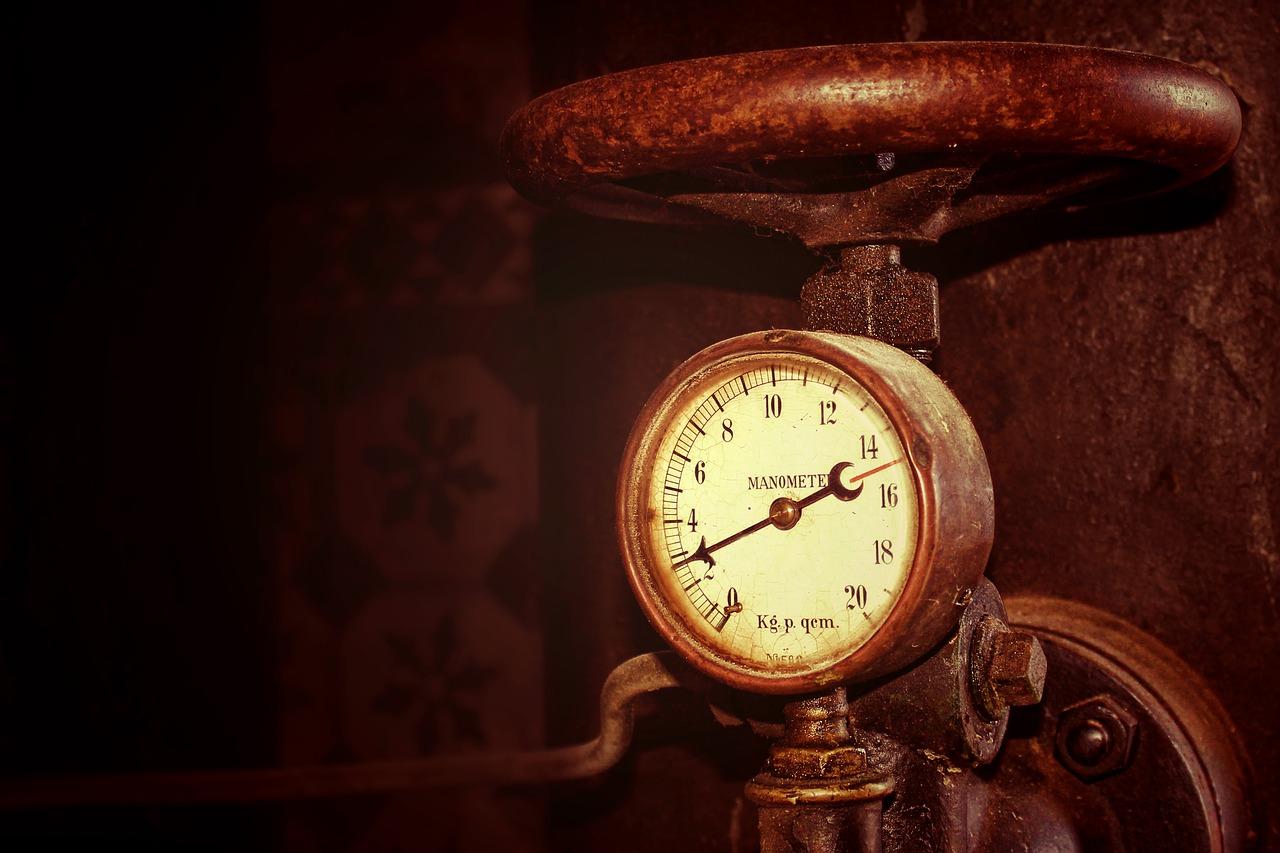 3. 热水器连接处