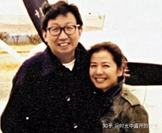 63岁连皱纹都美的香港第一美人——“红姑”钟楚红,你真的读懂她的美了吗? - 知乎