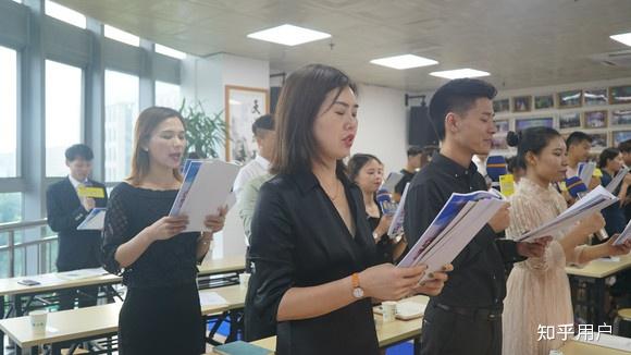婚礼司仪怎么入行-婚礼主持人怎么学? - 知乎