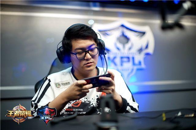KPL季后赛即将开打，简析中单位置特点，老帅猫神你更喜欢哪一个 - 知乎