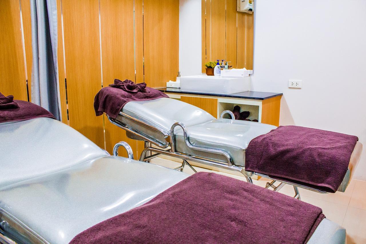 床头朝西会怎么样