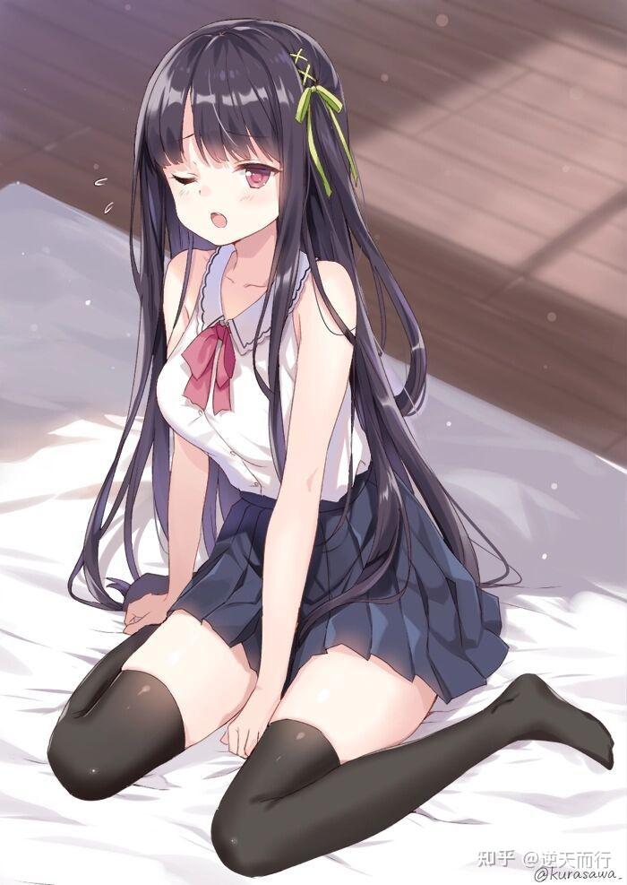 女生在校园穿着jk短裙时会搭配黑色丝袜嘛