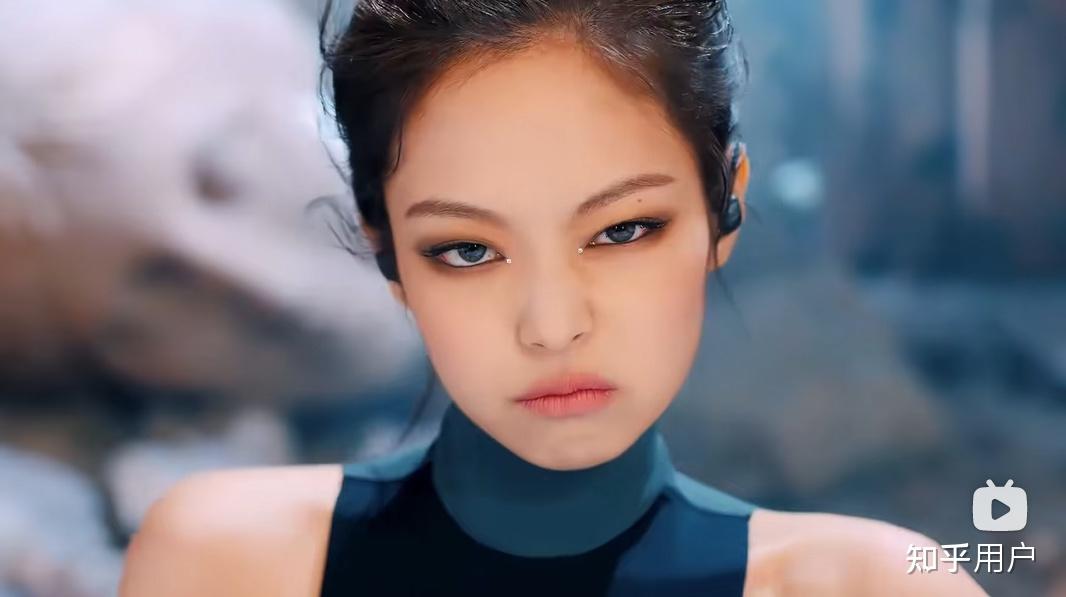如何看待 jennie (金珍妮)在美剧《偶像漩涡》中的大尺度表演? - 知乎