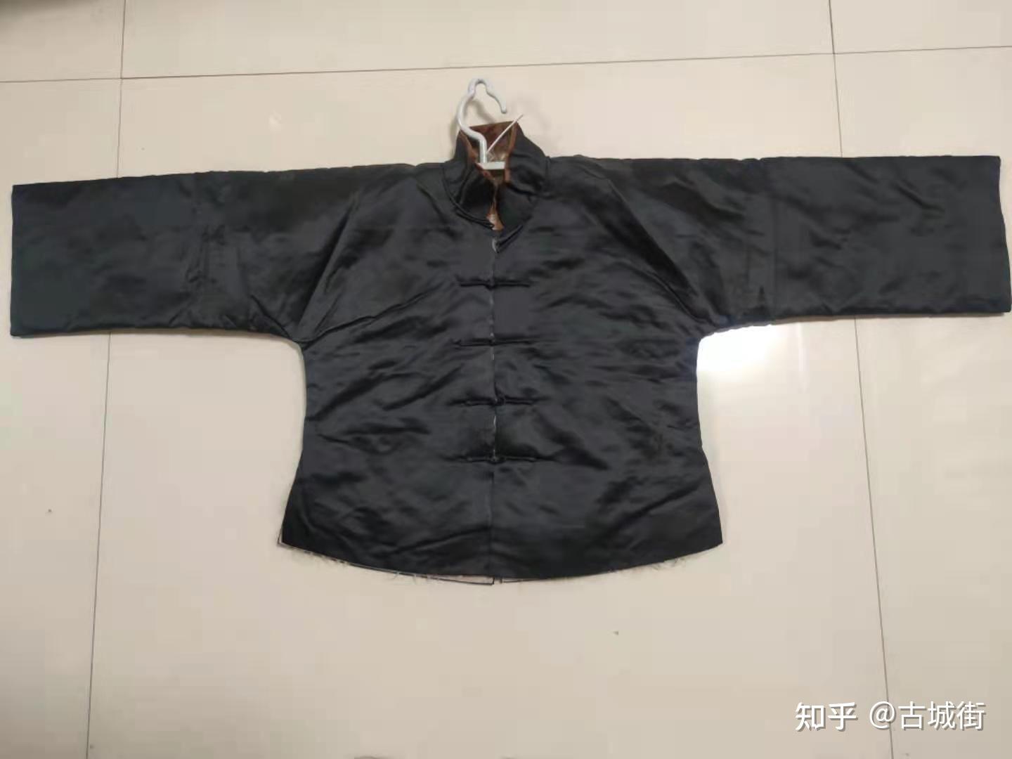 缎袄 清代襟缎面马褂羊皮袄(应为贵族公子用)（基本全新，品好一流，见图） - 知乎