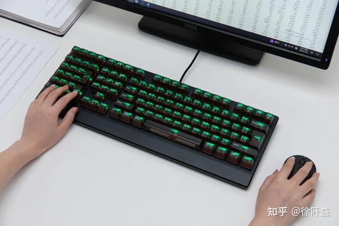 泽溢左手键盘完成麒麟系统互认证 + 成为麒心伙伴核心意义