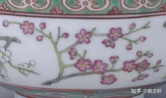 清道光時代 【大清道光年製】在銘 粉彩 琺瑯彩金彩錦雞