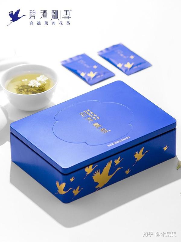 碧潭飘雪这款茉莉花礼盒包装精致有品位,还有非遗大师倾力打造,茶汤没