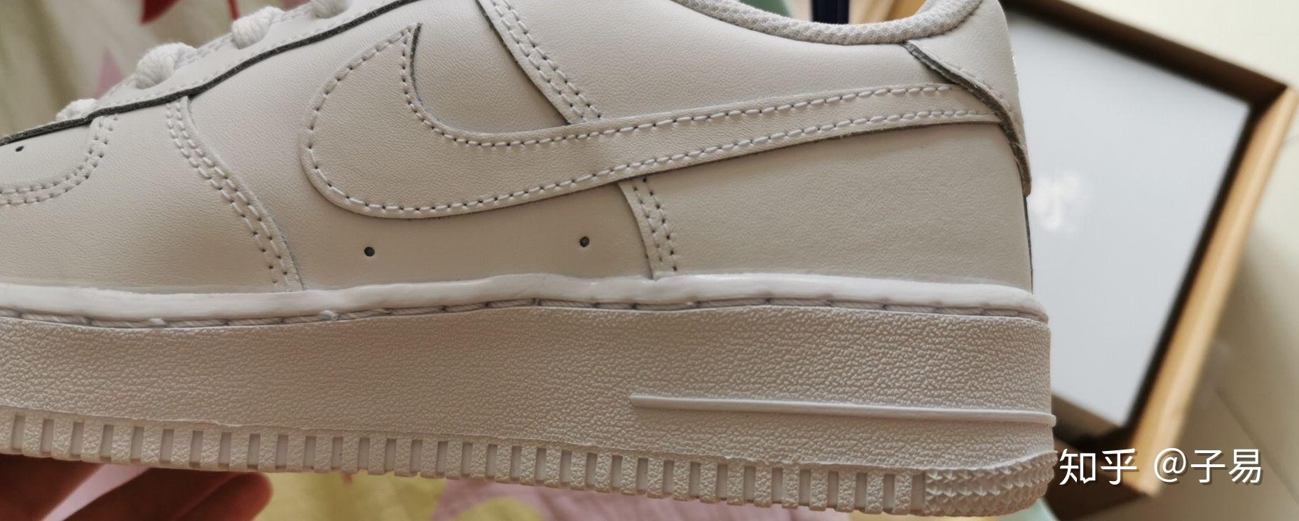 耐克的空军一号这样的走线是正常的吗