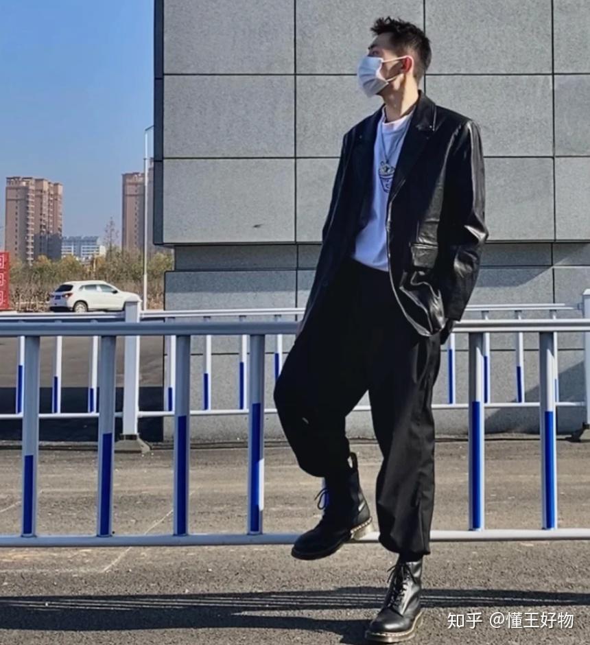 170的男生穿马丁靴怎么搭配?