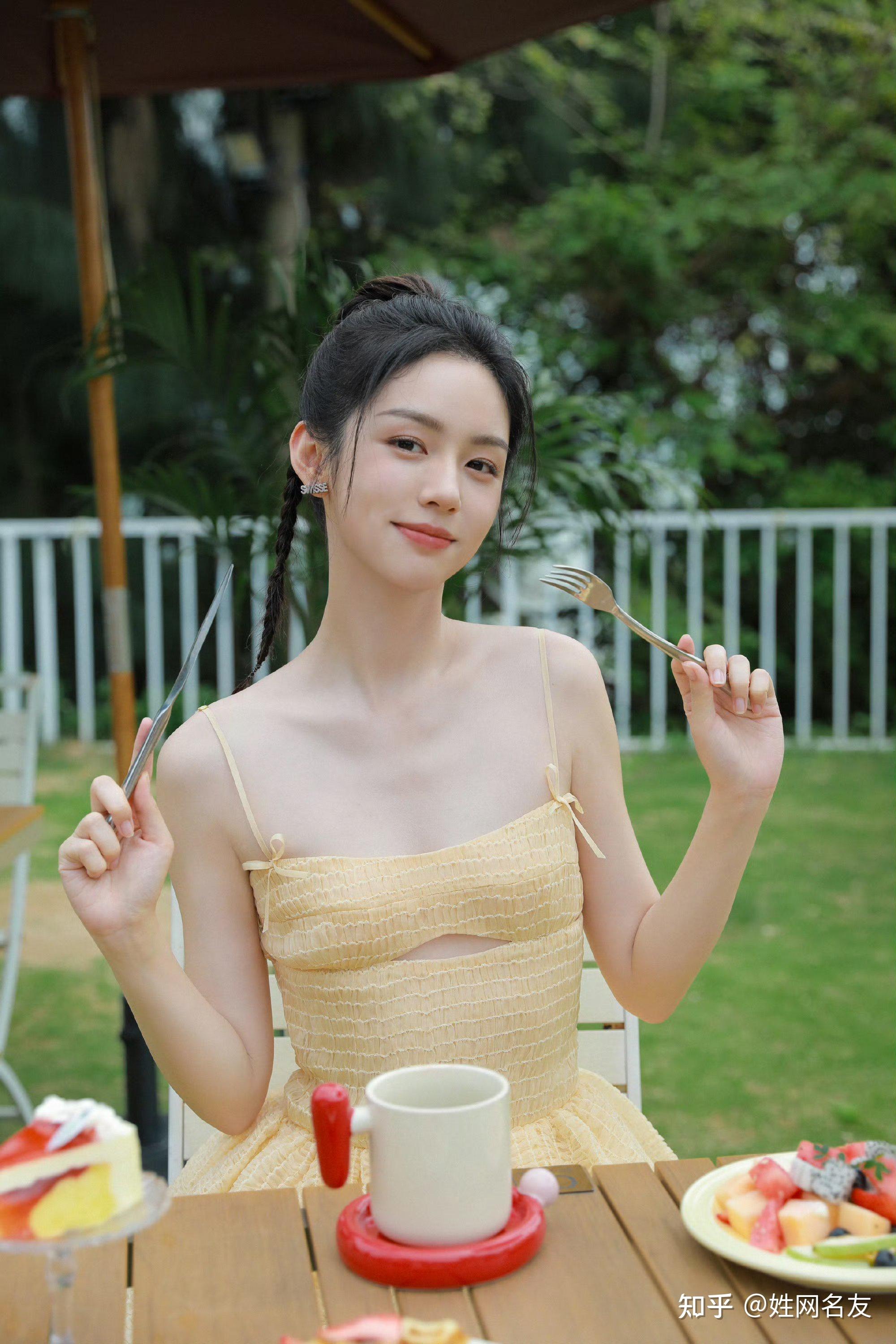 年轻一代有哪些又漂亮又有演技的女演员呢?