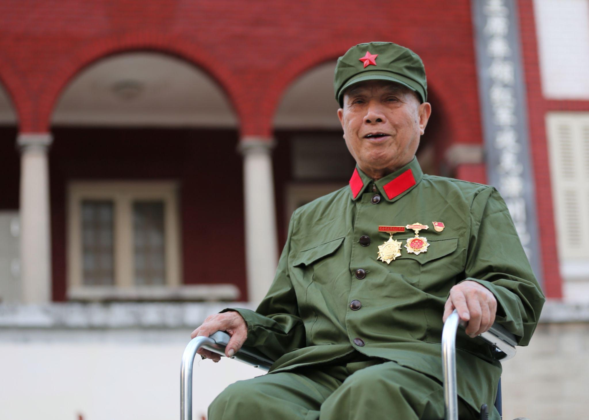 有个年轻时特别帅的爷爷是什么体验