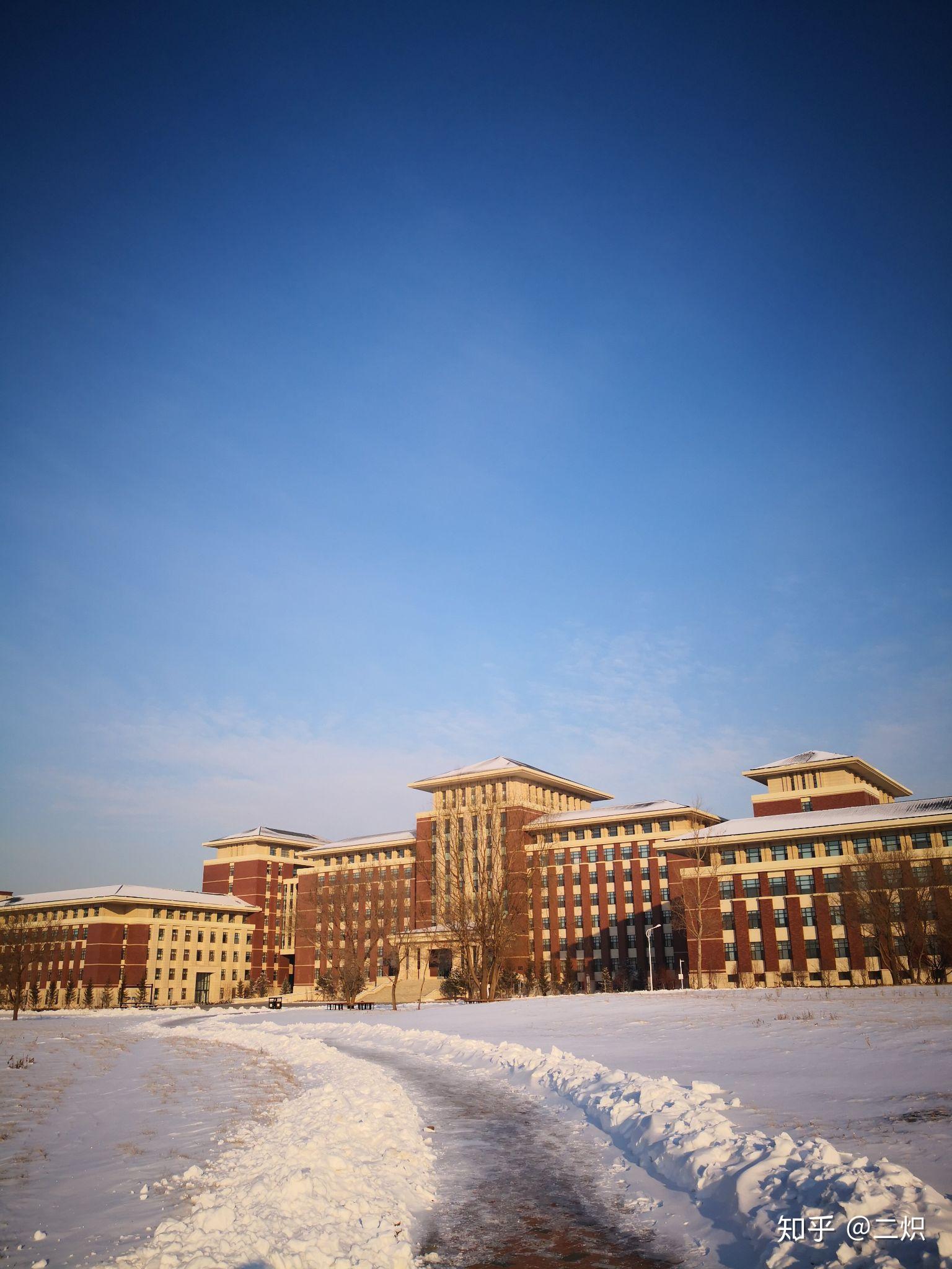 吉林大学的校园环境如何? - 知乎