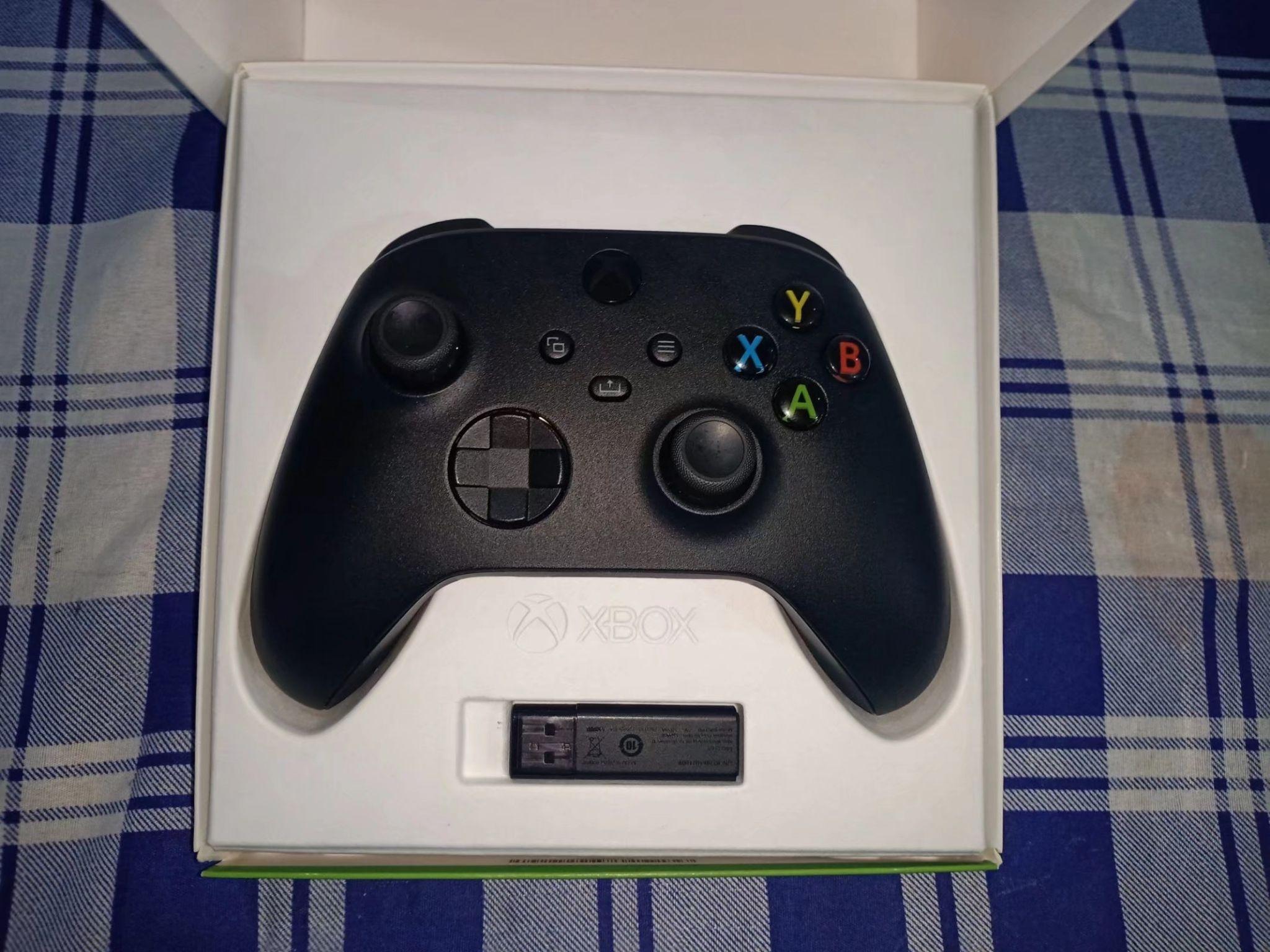 想问一下男生收到五百左右的游戏手柄做礼物会有什么感觉