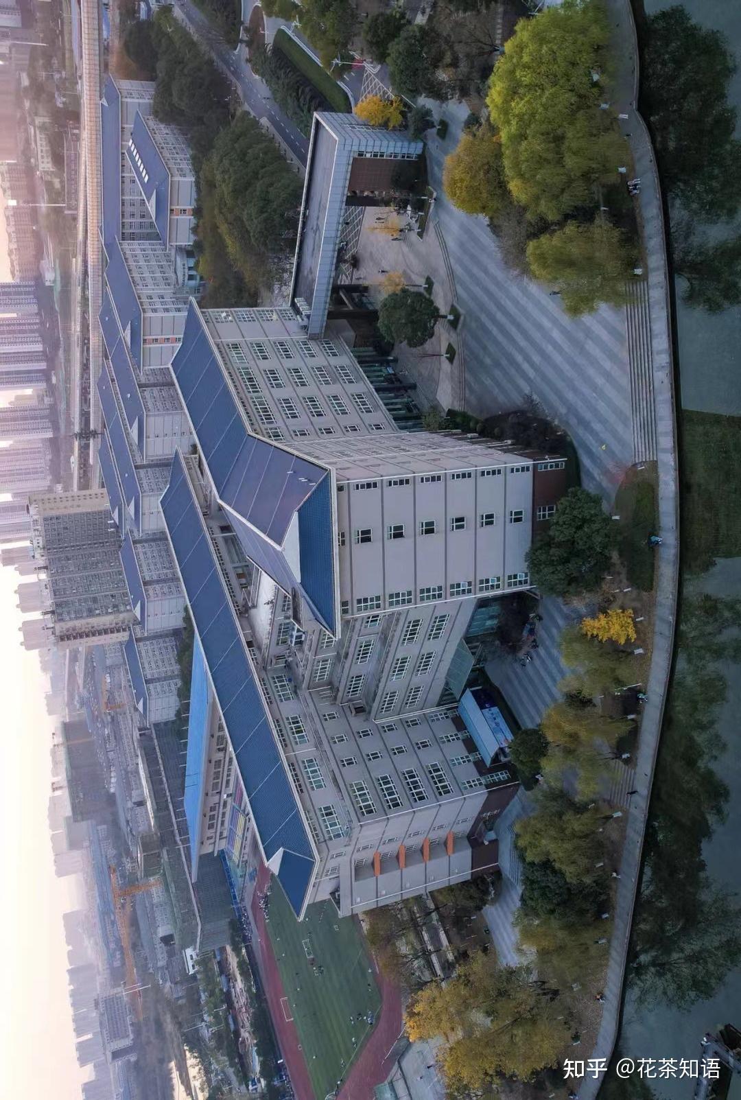 武汉工商学院本科助学班怎么样 靠谱吗 是学校办学还是机构办学 值得读吗？ - 知乎