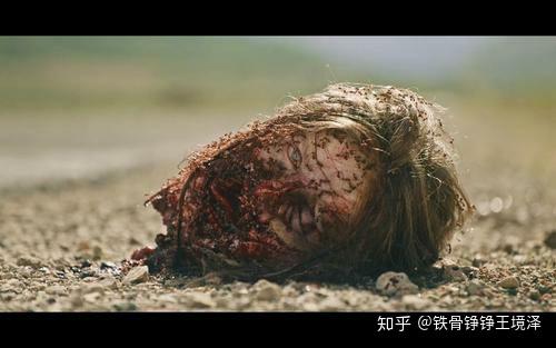 里面有一个小女孩在车上头被扯掉,第二天头上爬满了蚂蚁,这是什么电影