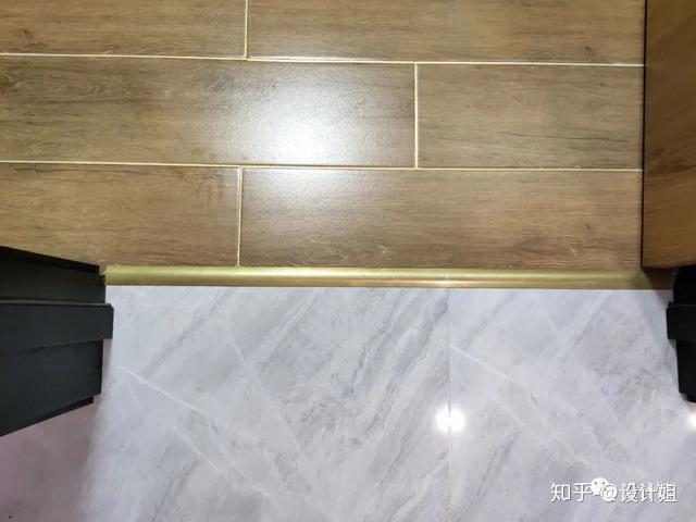 请问已经贴了木纹砖的朋友,木纹砖一定要美缝么? - 知乎