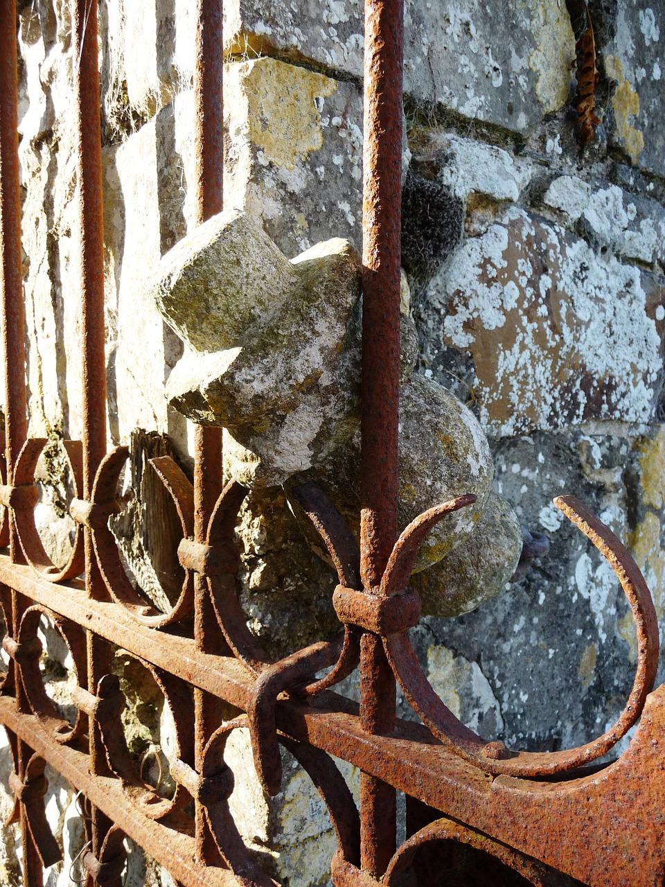 刀上的铁锈要怎么去除