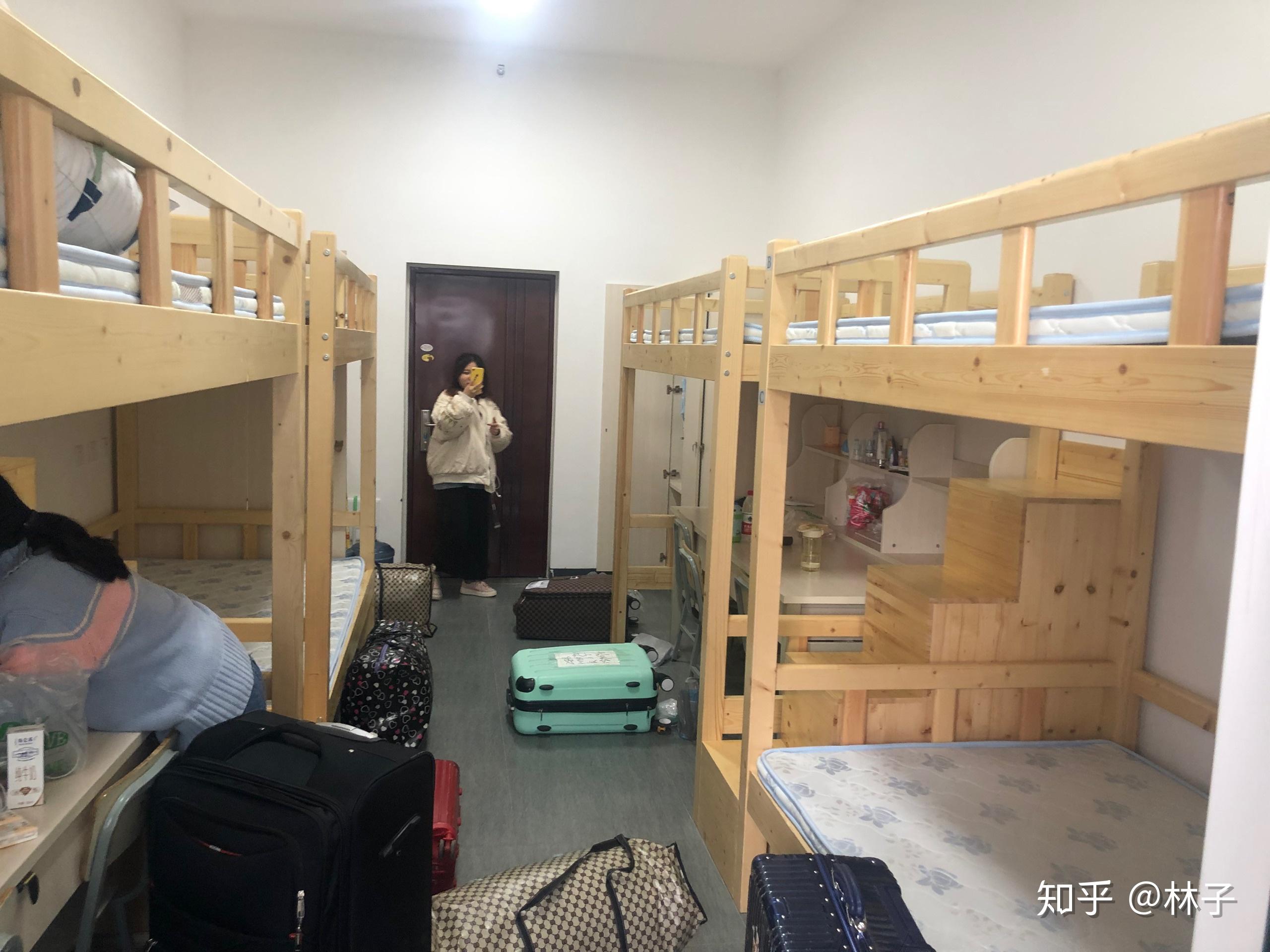 西南财经大学天府学院的宿舍条件如何?校区内有哪些生活设施? - 知乎