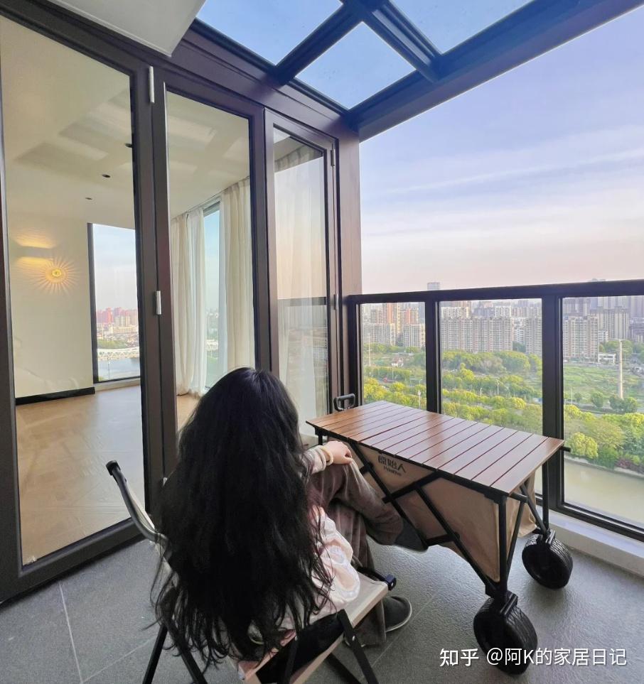 不听劝!坚持给阳台做了5个设计,入住后,门槛都快被邻居踩烂了 - 知乎