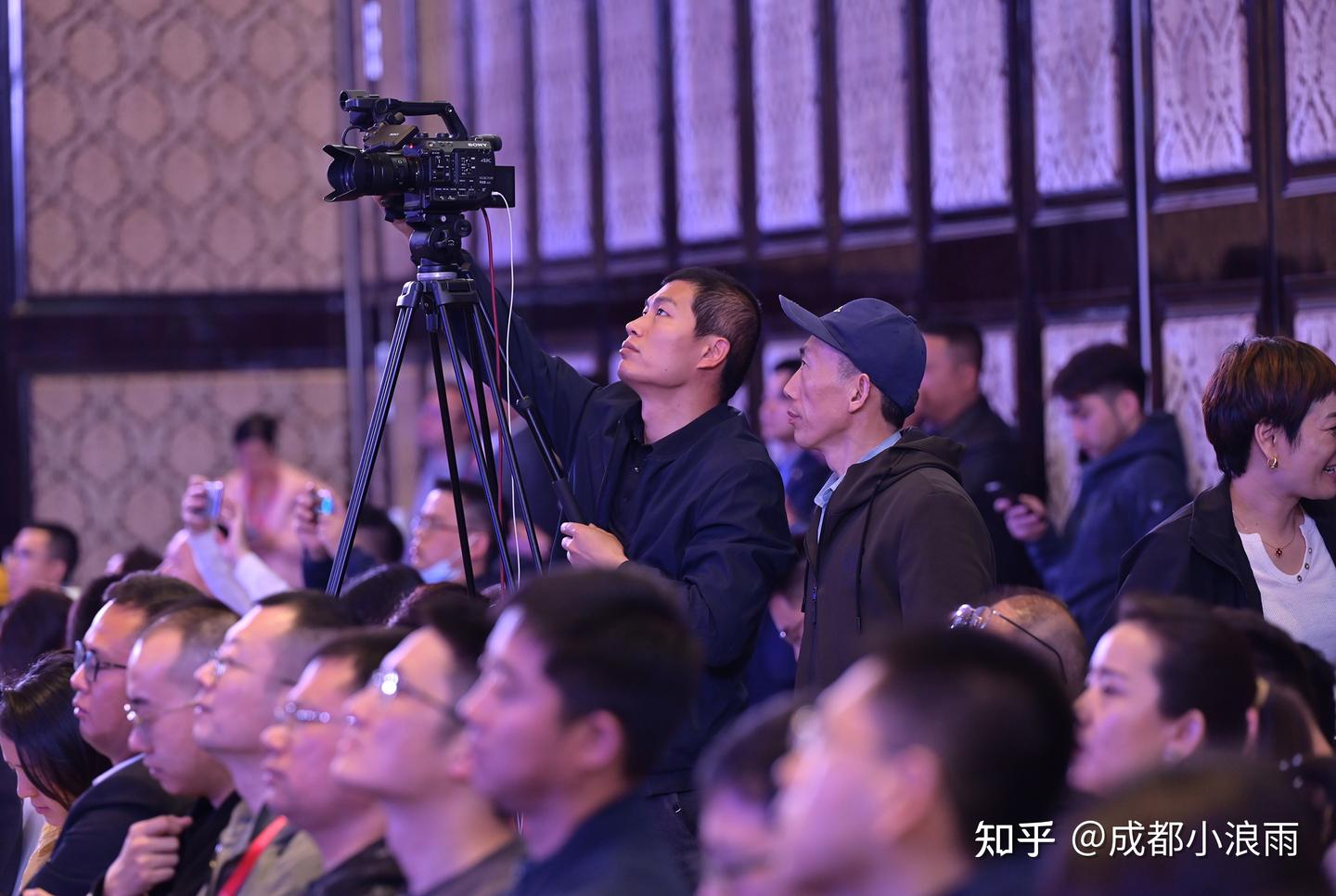 年会摄影丨精准捕捉年会精彩瞬间,全流程跟拍心得 - 知乎