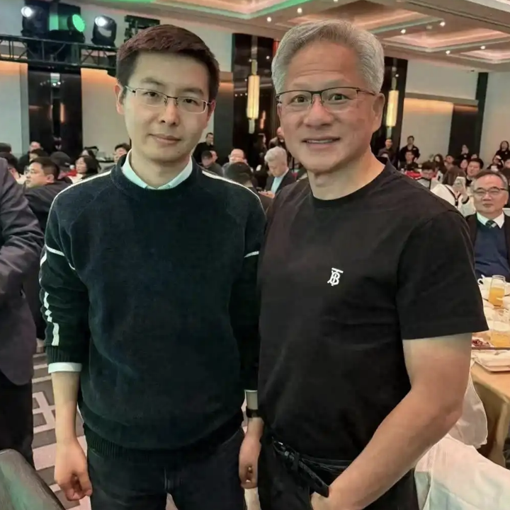 宇树科技CEO王兴兴,浙江宁波人,90后因英语奇差无缘浙大,19岁造机器人,从大疆辞职创业,34岁获10亿元融资,吸引马斯克关注 - 知乎