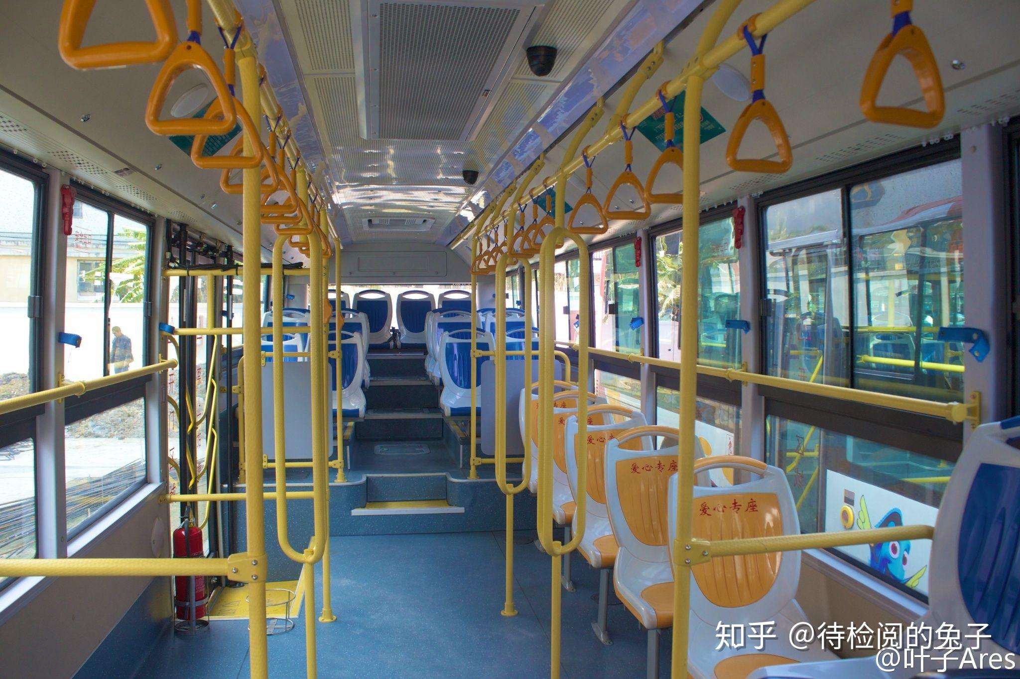 上海公交车座位图片