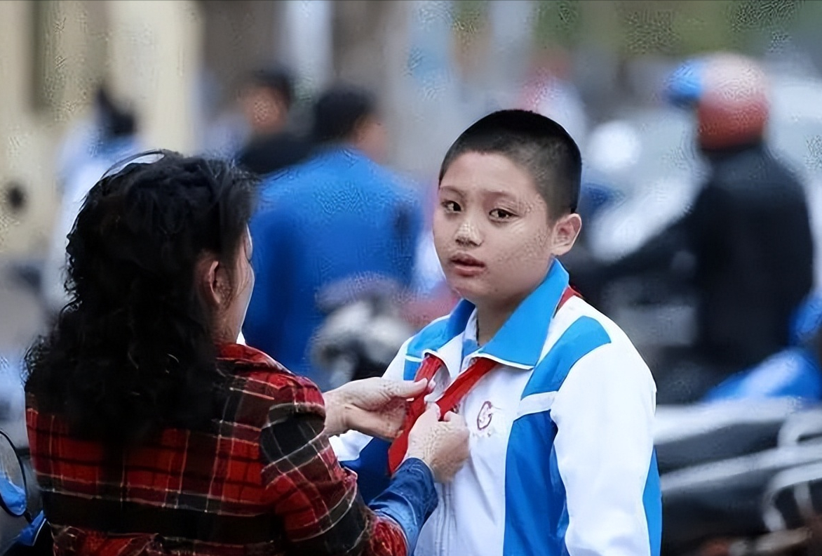 女生需要避嫌的行为，女生这些行为难道真的需要避嫌吗