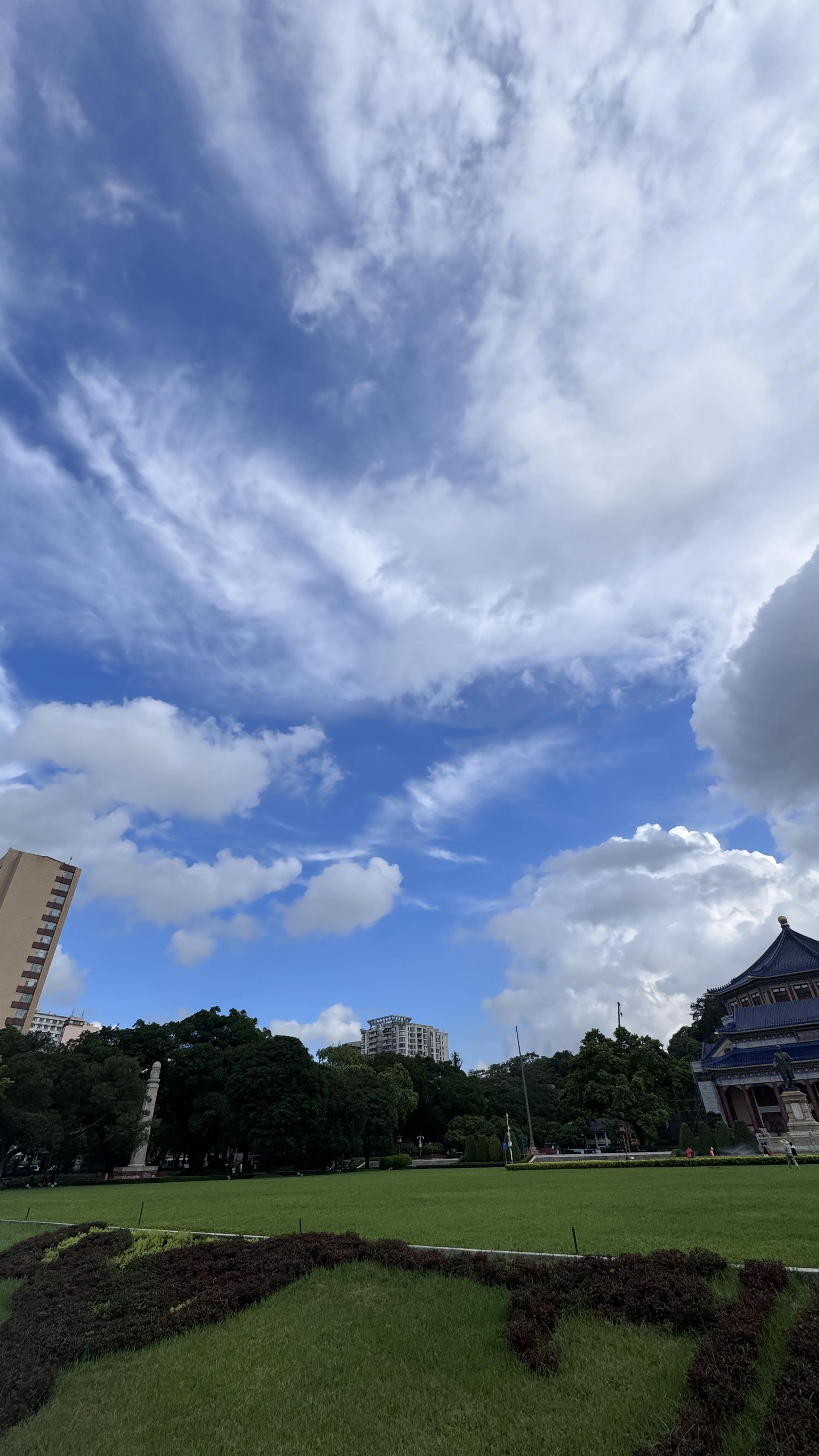 可以分享一张好看的天空照片吗