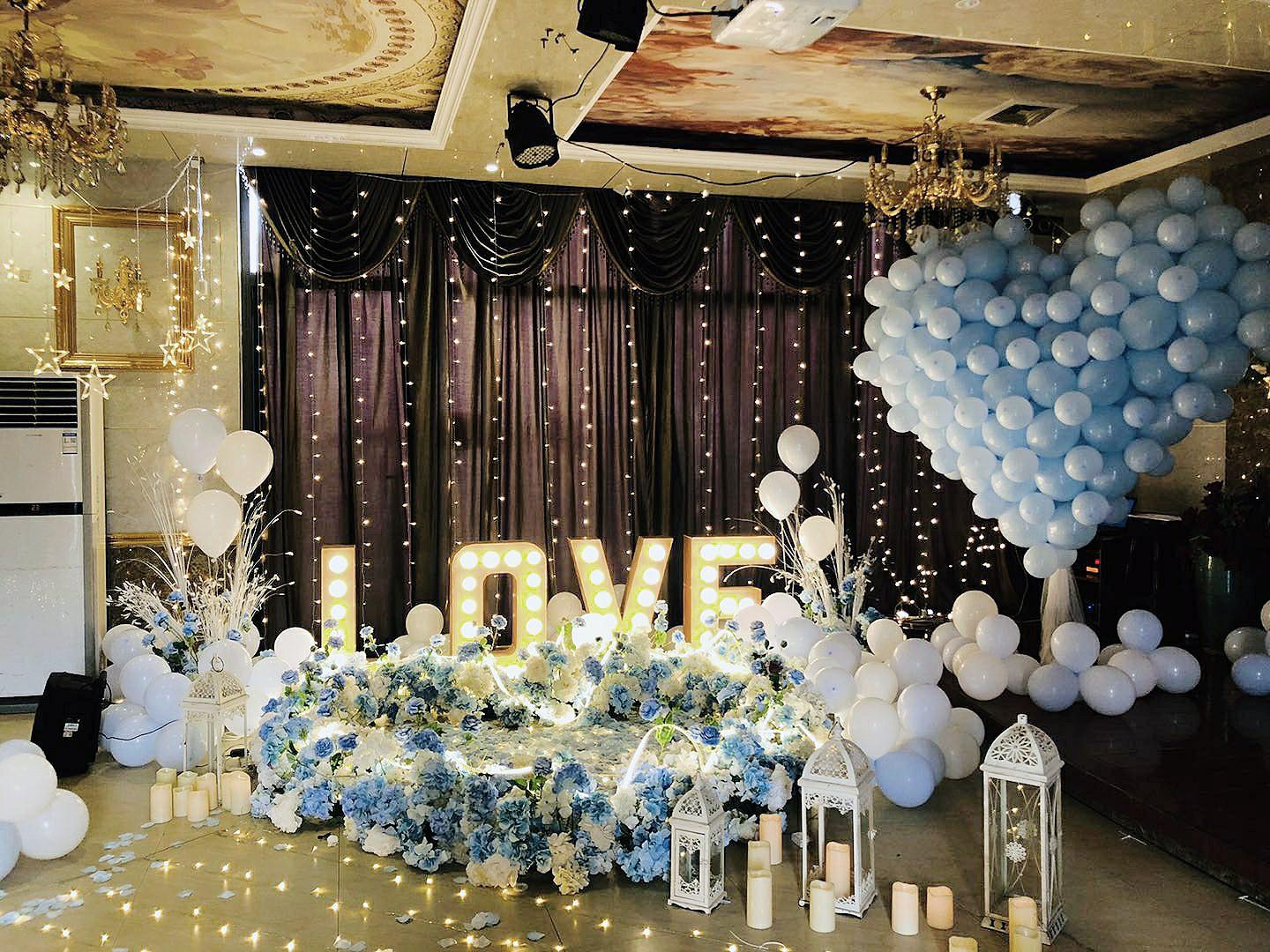 适合夏季布置的求婚现场