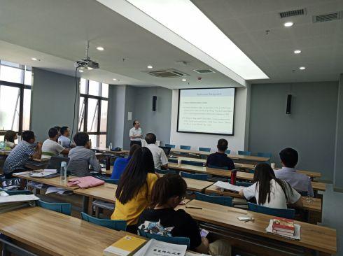 大学老师:我在大学教“水课” - 知乎