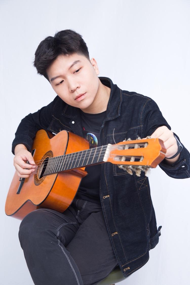 专访音乐制作人马卡龙用多种音乐曲风相互碰撞燃起希望之火