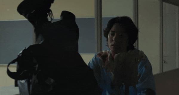 《惩罚循环》重口、荒诞、中二,这新片太猛了!
