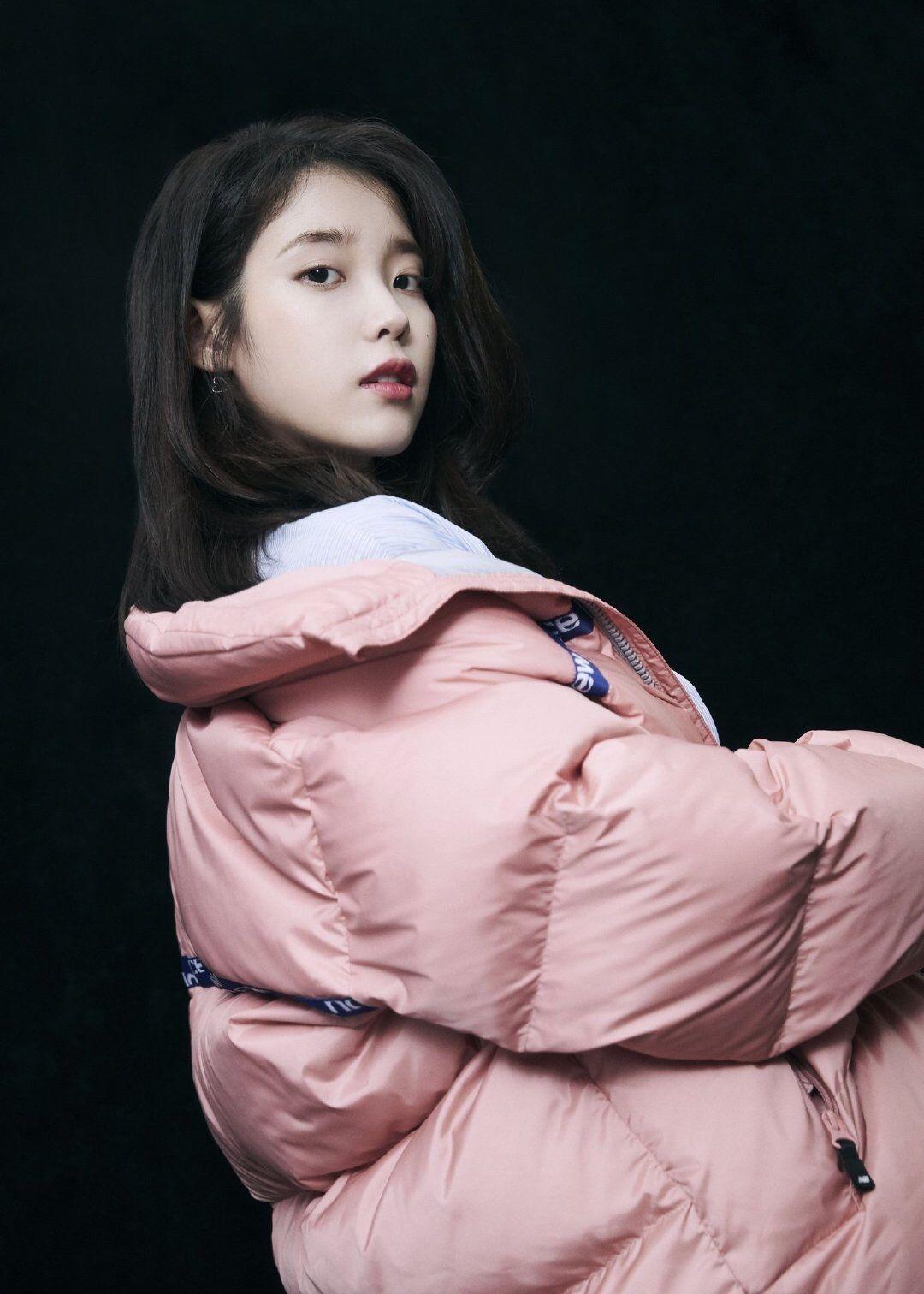 有没有iu的高清手机壁纸呢